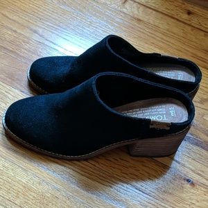 TOMS black suede mules, 6.5